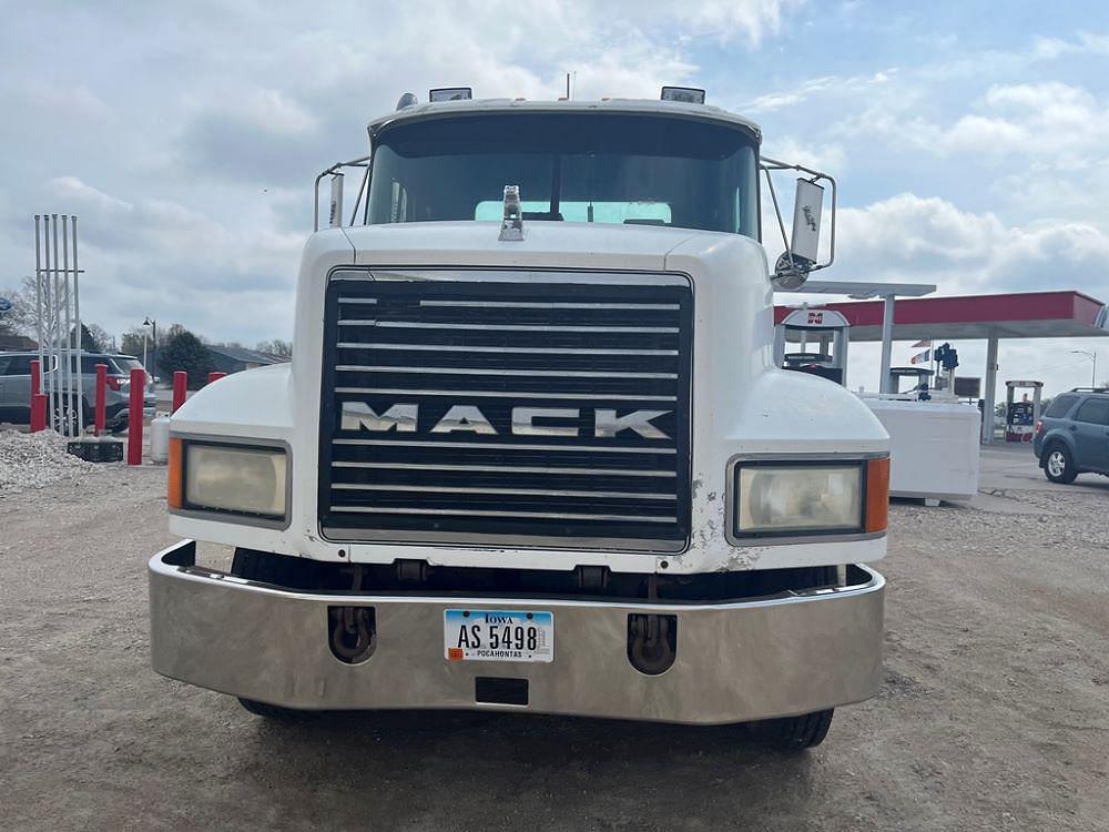 Main image Mack CH613 5
