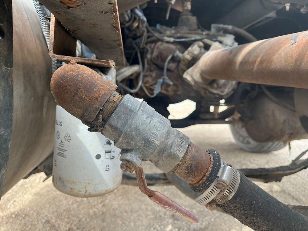 Main image Mack CH613 54