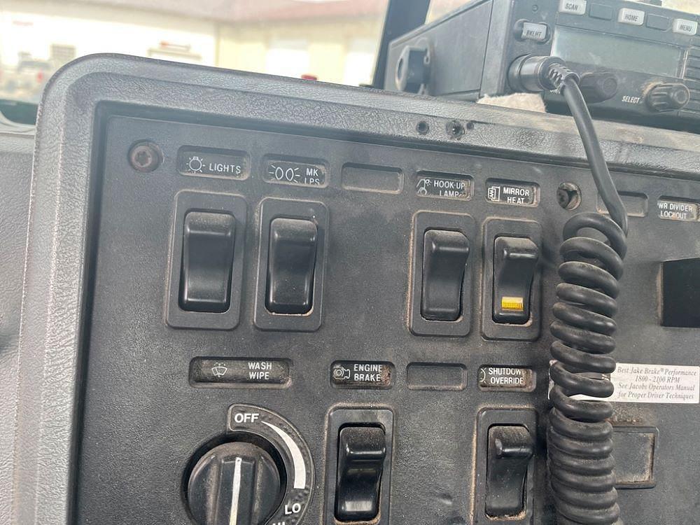 Main image Mack CH613 63