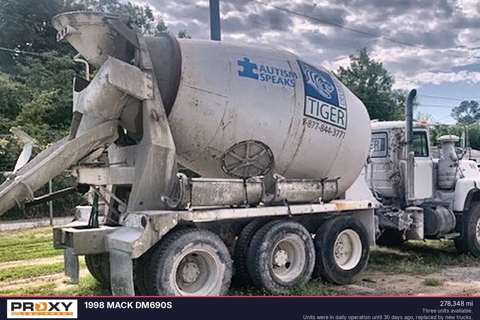 1998 Mack DM690S Equipment Image0