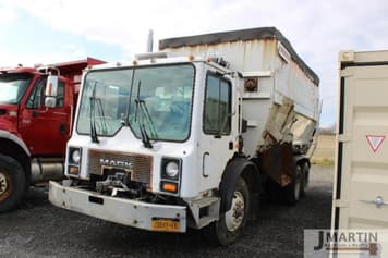 Main image Mack MR688S