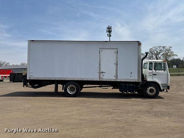 Image of Mack MS200P equipment image 3