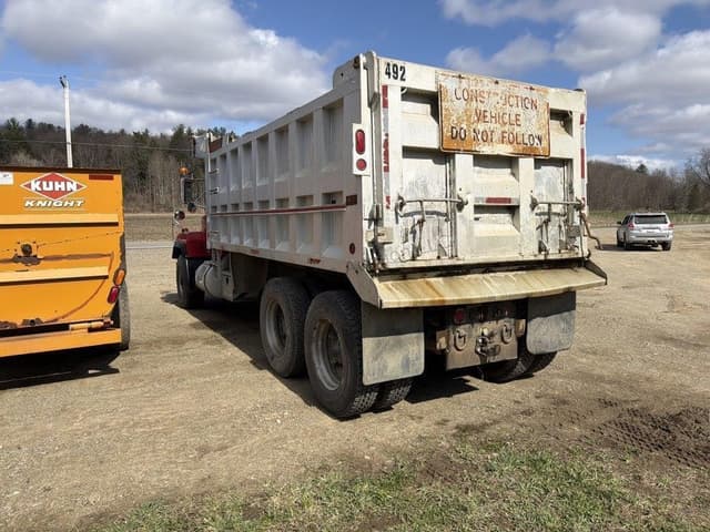 Image of Mack RD6 equipment image 4