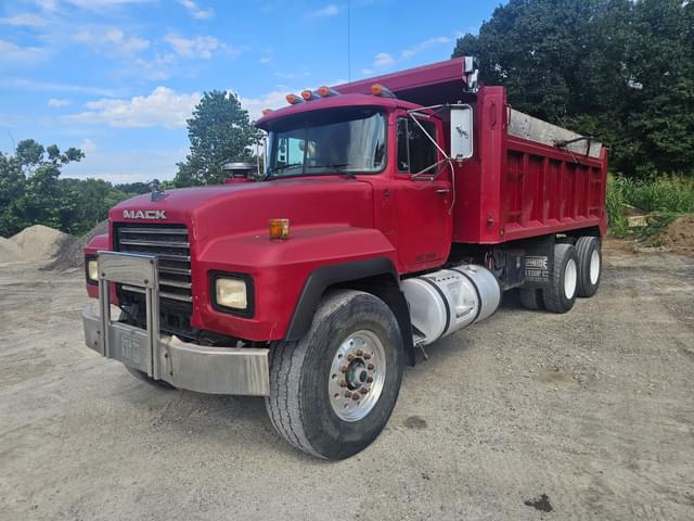 Image of Mack RD688S equipment image 1