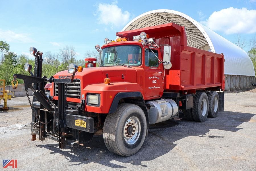 1998 Mack RD690S Equipment Image0
