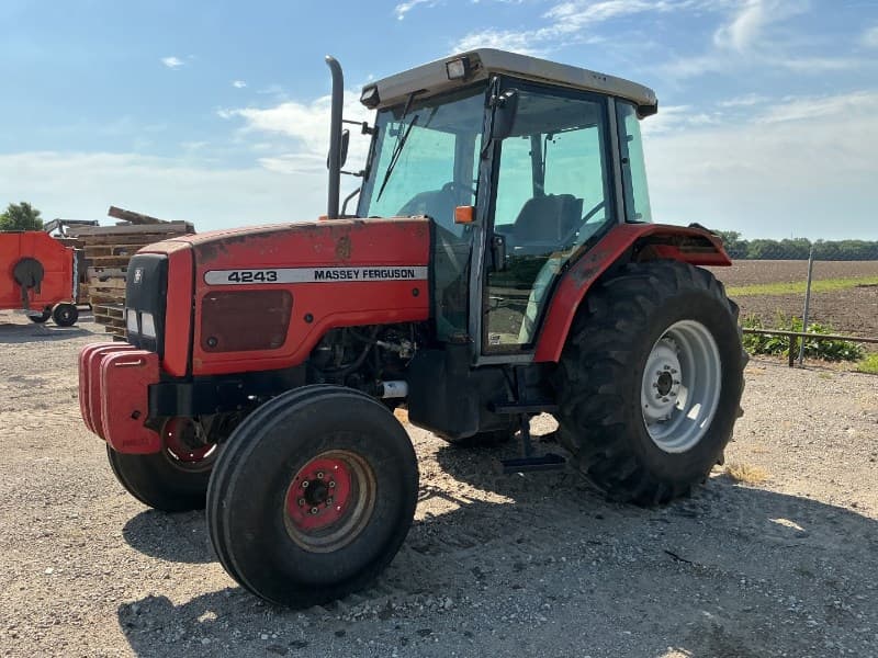Image of Massey Ferguson 4243 Primary image