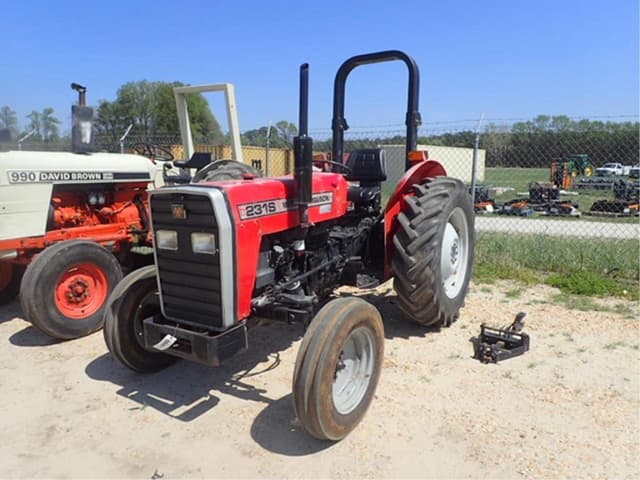 Image of Massey Ferguson 231S equipment image 2