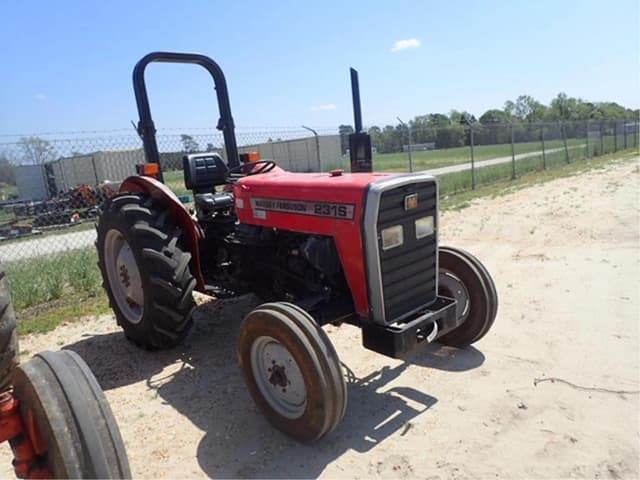 Image of Massey Ferguson 231S equipment image 4
