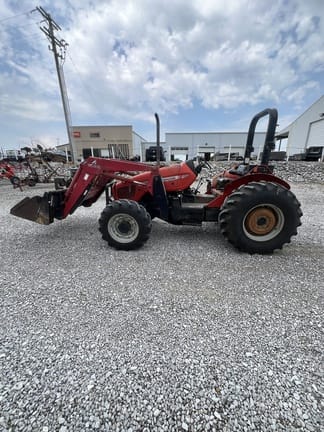 1998 Massey Ferguson 4225 Equipment Image0