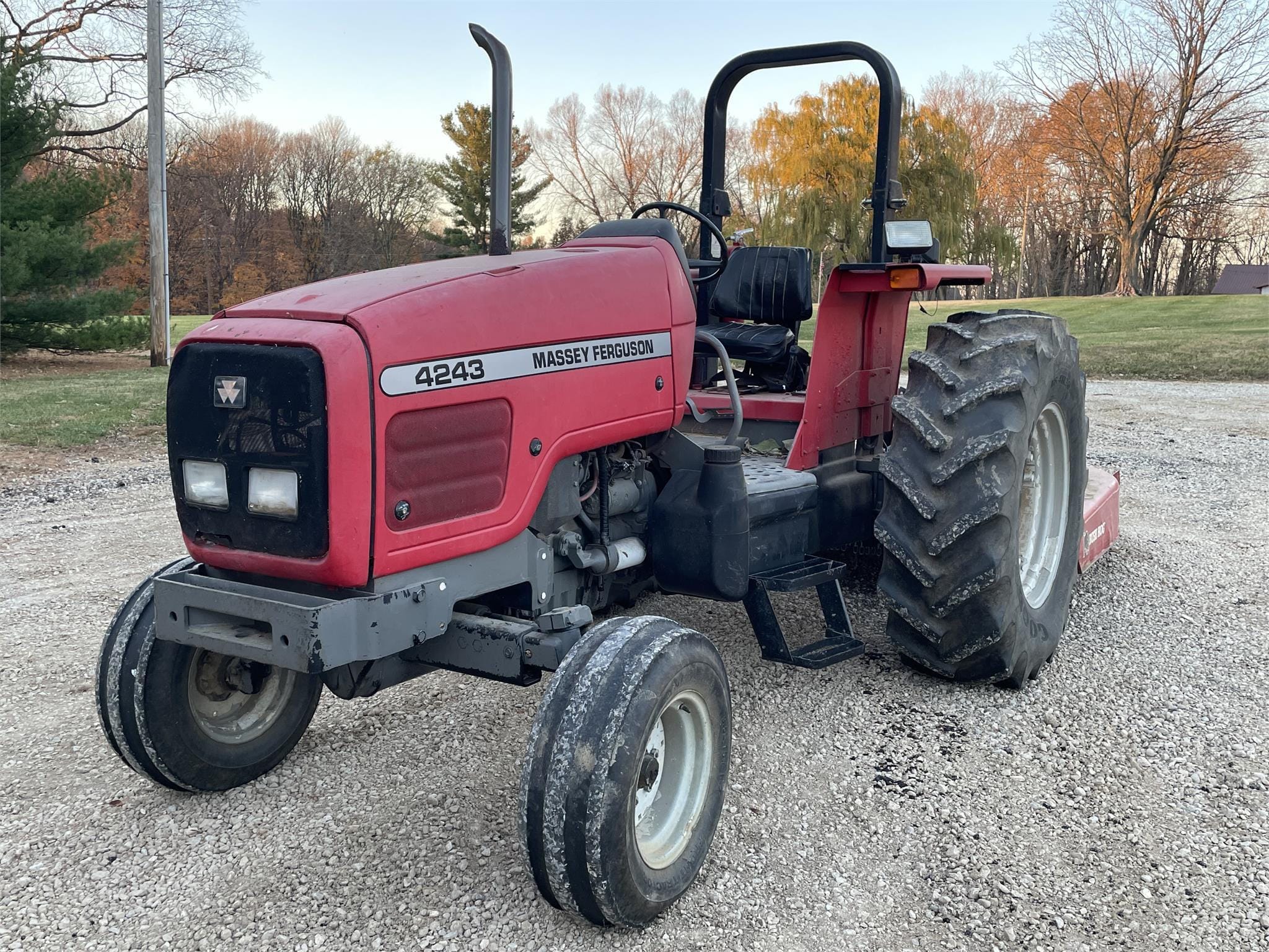 Main image Massey Ferguson 4243