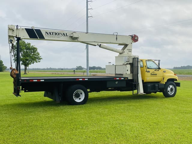 Image of GMC C7500 equipment image 4