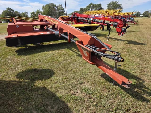 Image of New Holland 1431 equipment image 4