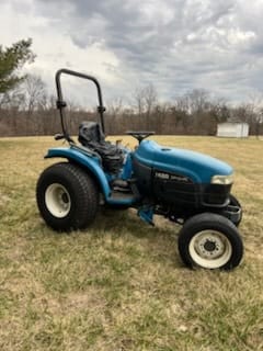 1998 New Holland 1630 Equipment Image0