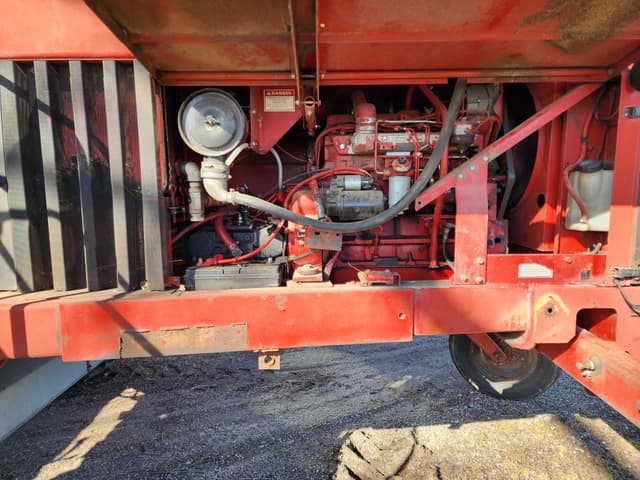 Image of New Holland 2550 equipment image 4