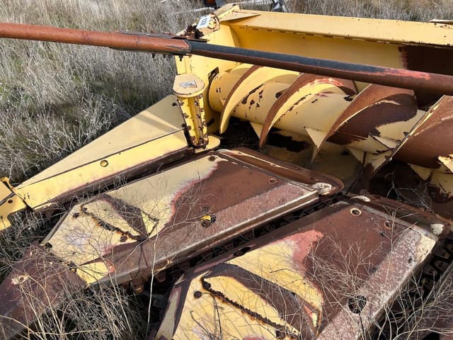 Image of New Holland 360N6 equipment image 3