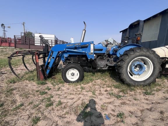 Image of New Holland 3930 equipment image 3