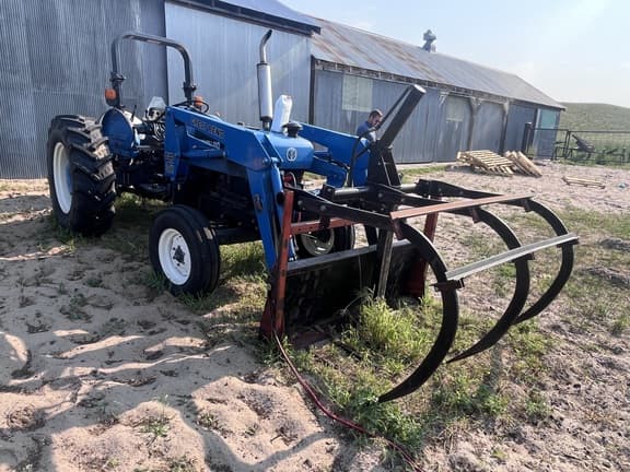 Image of New Holland 3930 Primary image