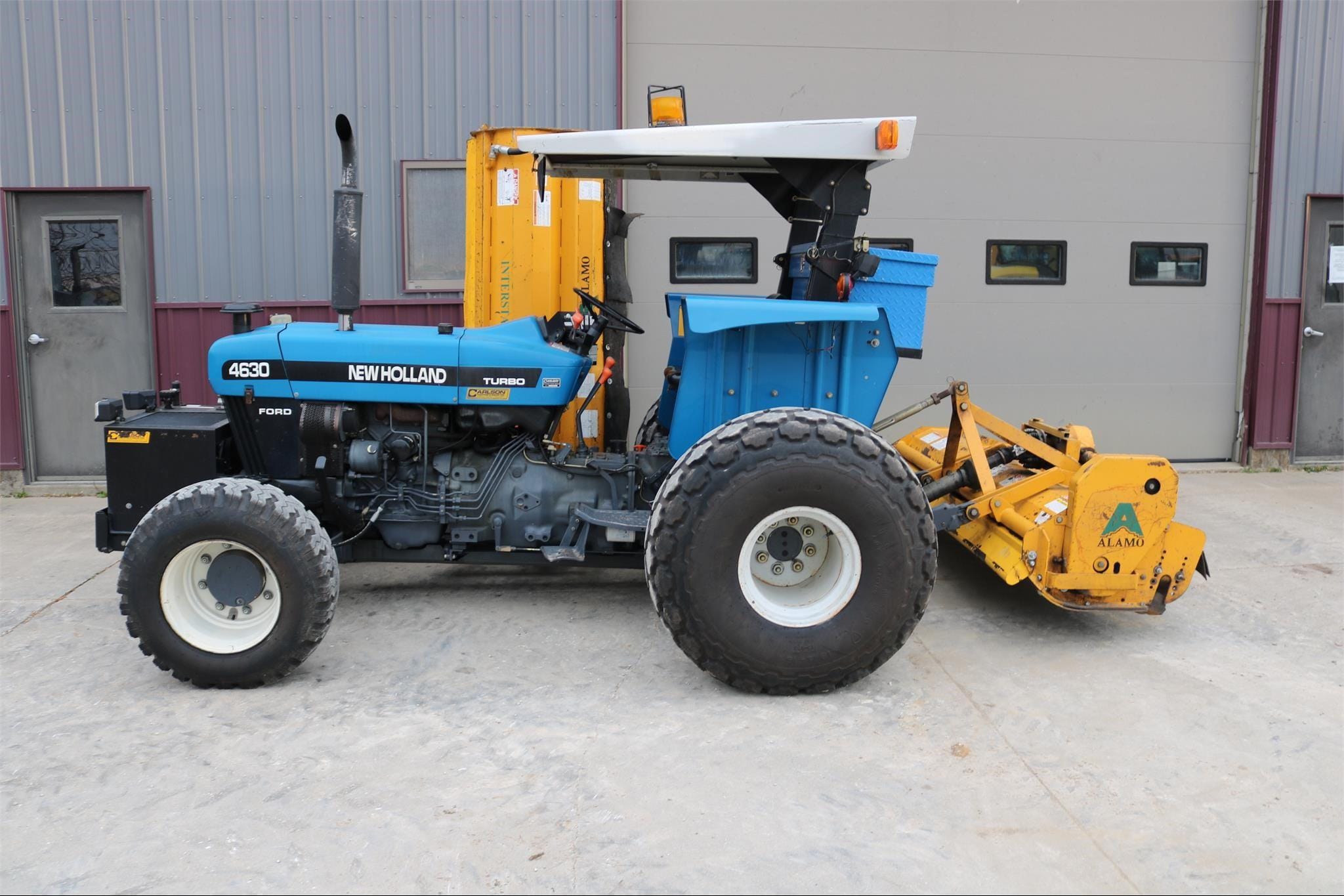 1998 New Holland 4630 Equipment Image0