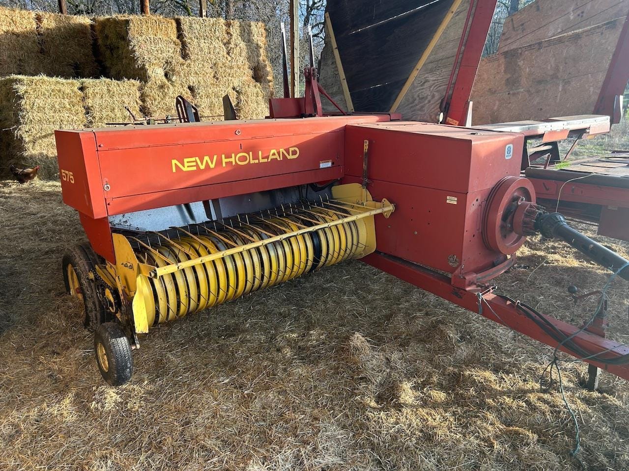 1998 New Holland 575 Equipment Image0