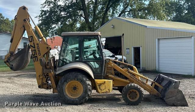 Image of New Holland 575E equipment image 3