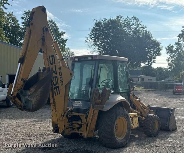 Image of New Holland 575E equipment image 4