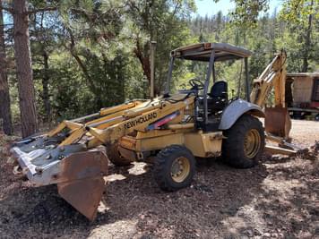 Main image New Holland 655E