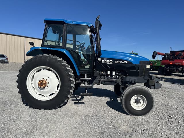 Image of New Holland 8160 equipment image 3