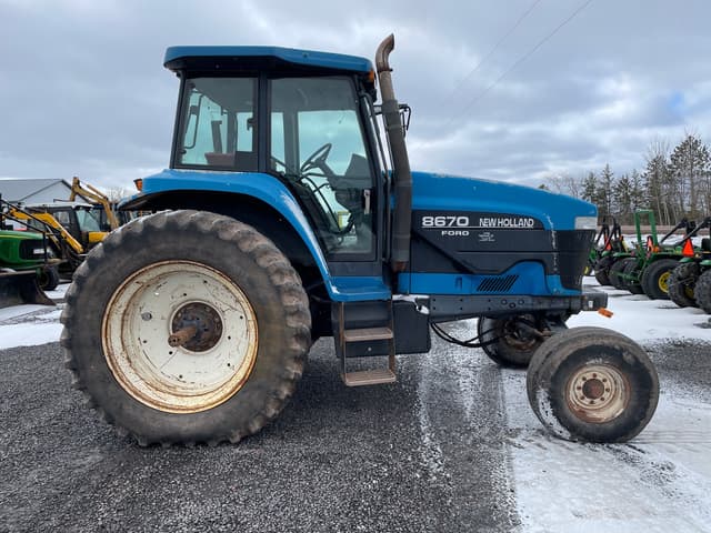 Image of New Holland 8670 equipment image 3