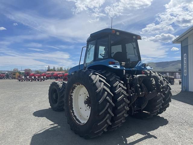 Image of New Holland 8870 equipment image 1