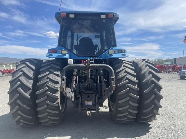 Image of New Holland 8870 equipment image 2