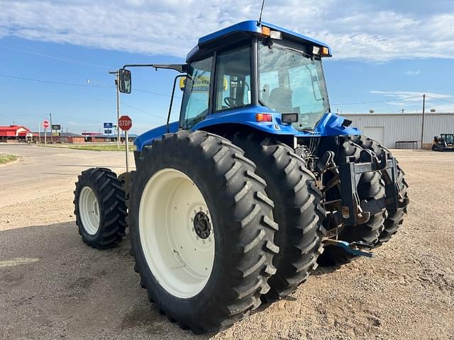 Image of New Holland 8870 equipment image 3