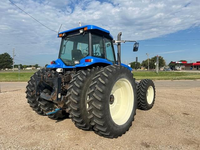 Image of New Holland 8870 equipment image 2