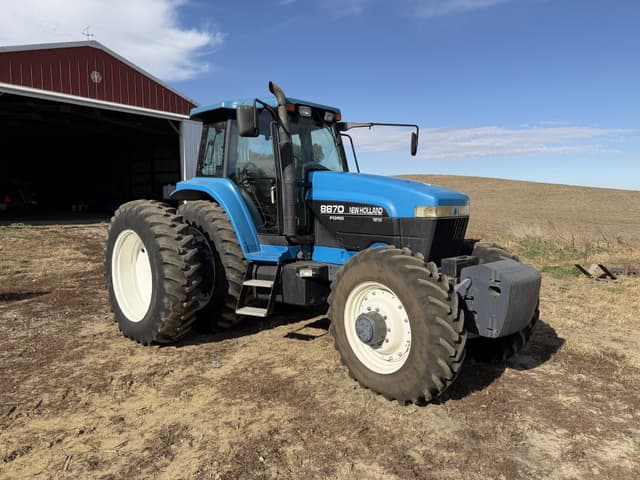 Image of New Holland 8870 equipment image 1