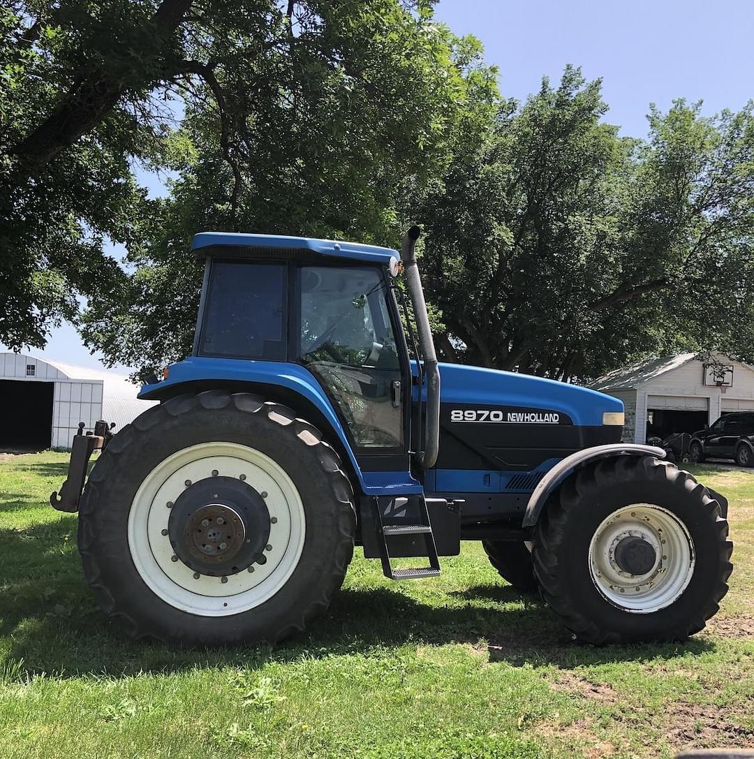 Image of New Holland 8970 Primary image