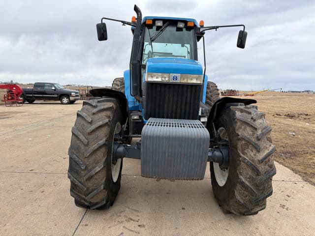 Image of New Holland 8970 equipment image 1