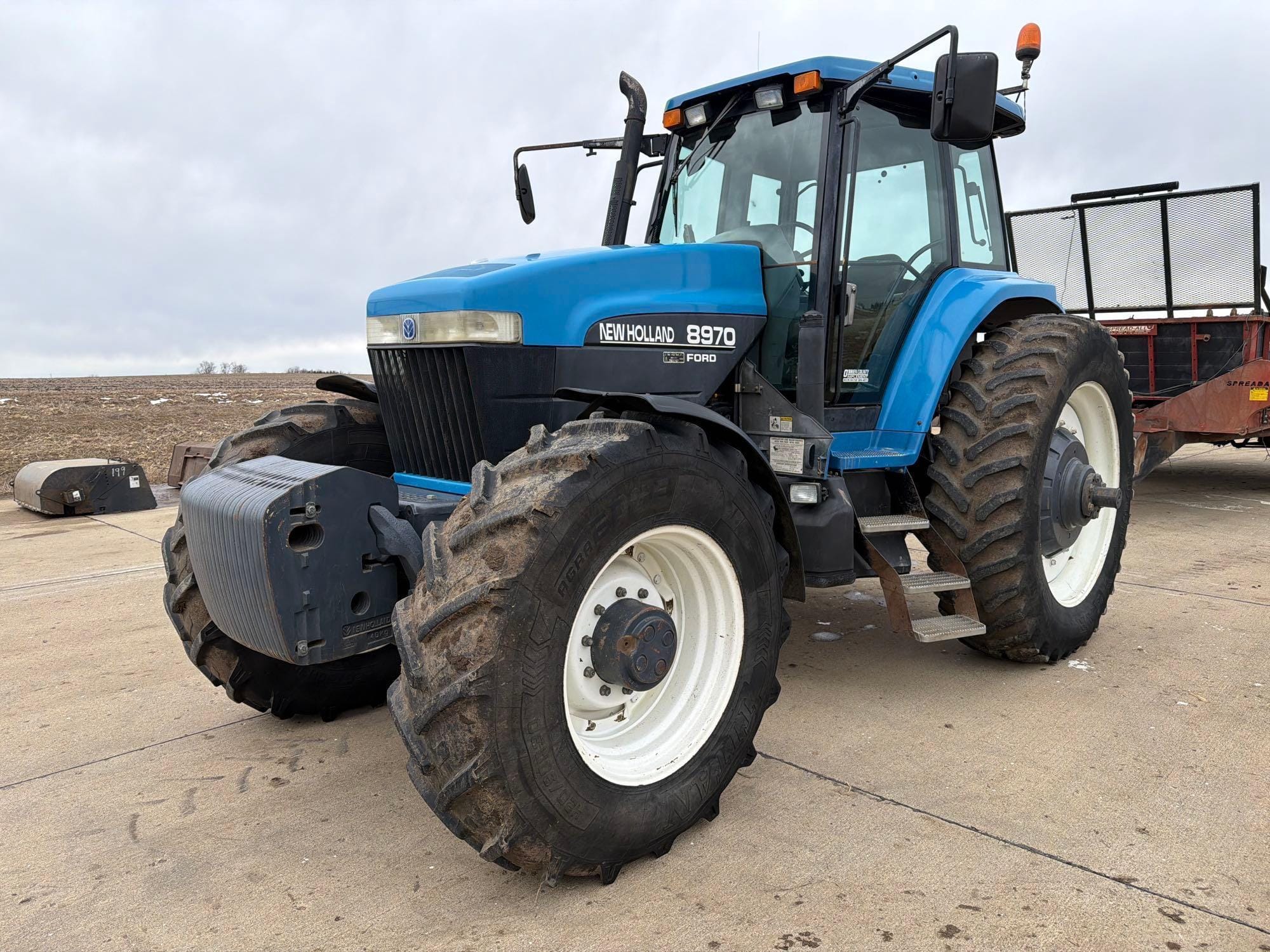 1998 New Holland 8970 Equipment Image0