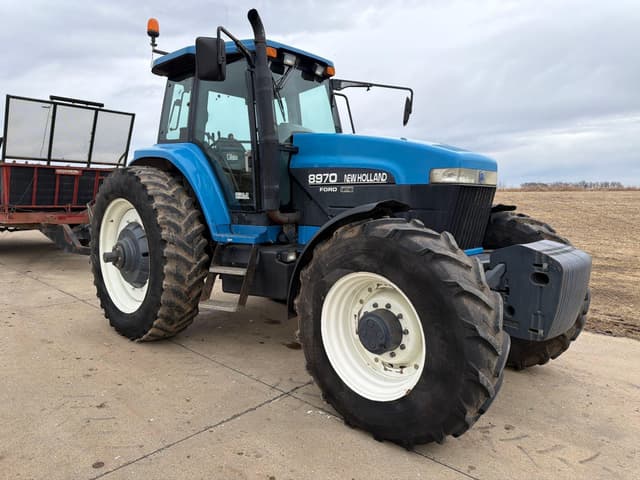 Image of New Holland 8970 equipment image 2