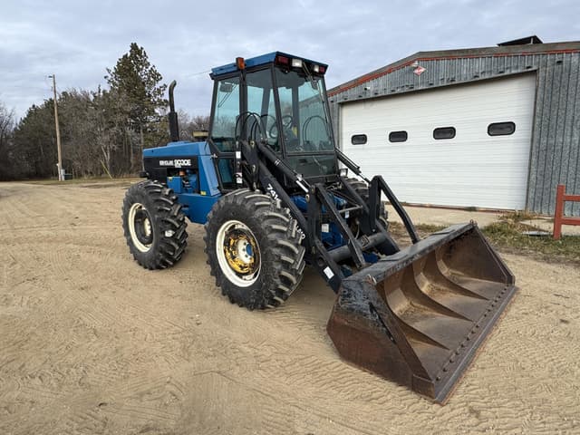 Image of New Holland 9030E equipment image 1