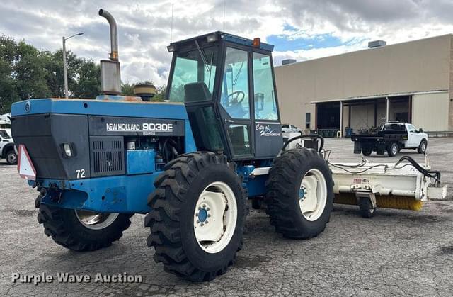 Image of New Holland 9030E equipment image 4