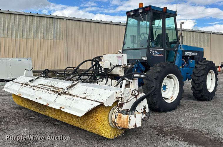 Image of New Holland 9030E Primary image