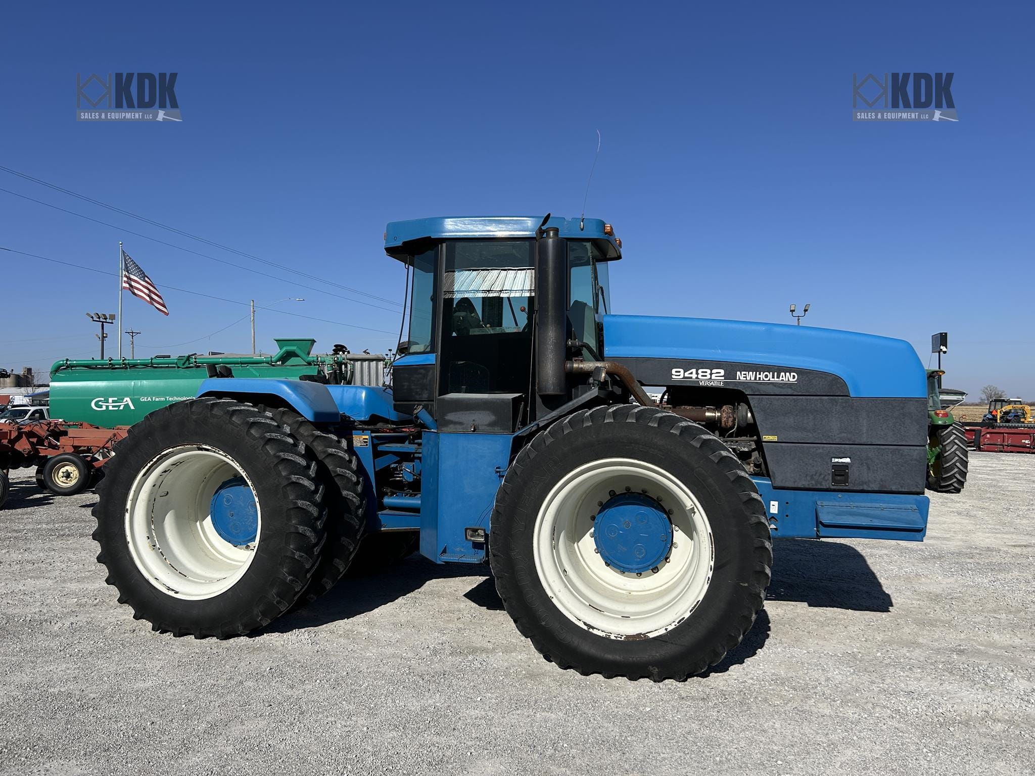 1998 New Holland 9482 Equipment Image0