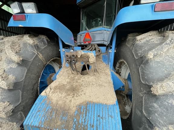 Image of New Holland 9682 equipment image 3