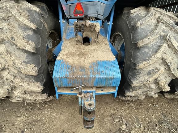 Image of New Holland 9682 equipment image 4