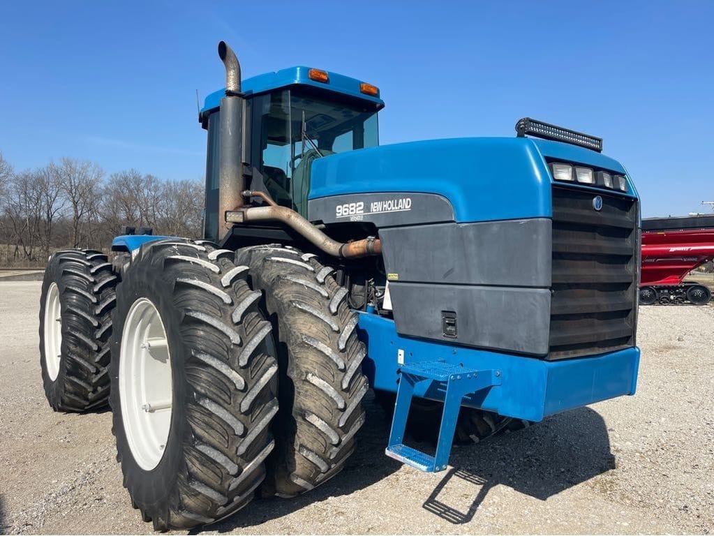 1998 New Holland 9682 Equipment Image0