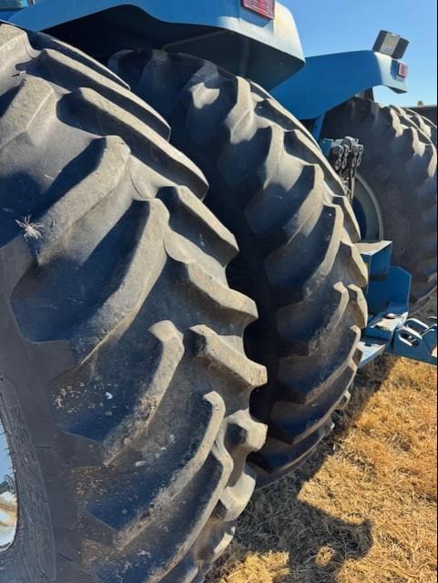 Image of New Holland 9682 equipment image 4