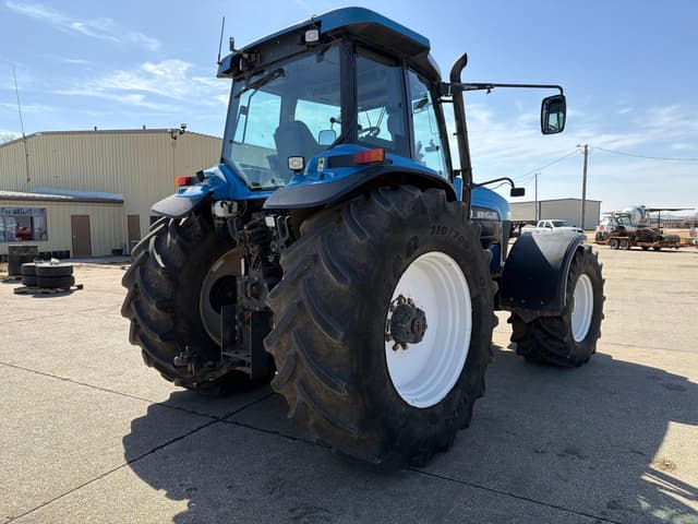 Image of New Holland 8970 equipment image 4