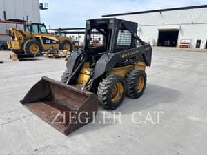 New Holland L465 Image