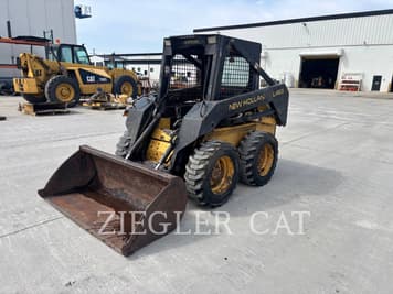 Main image New Holland L465