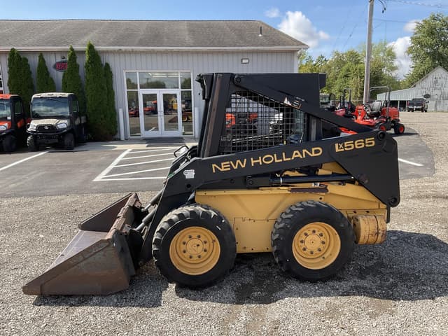 Image of New Holland LX565 equipment image 1