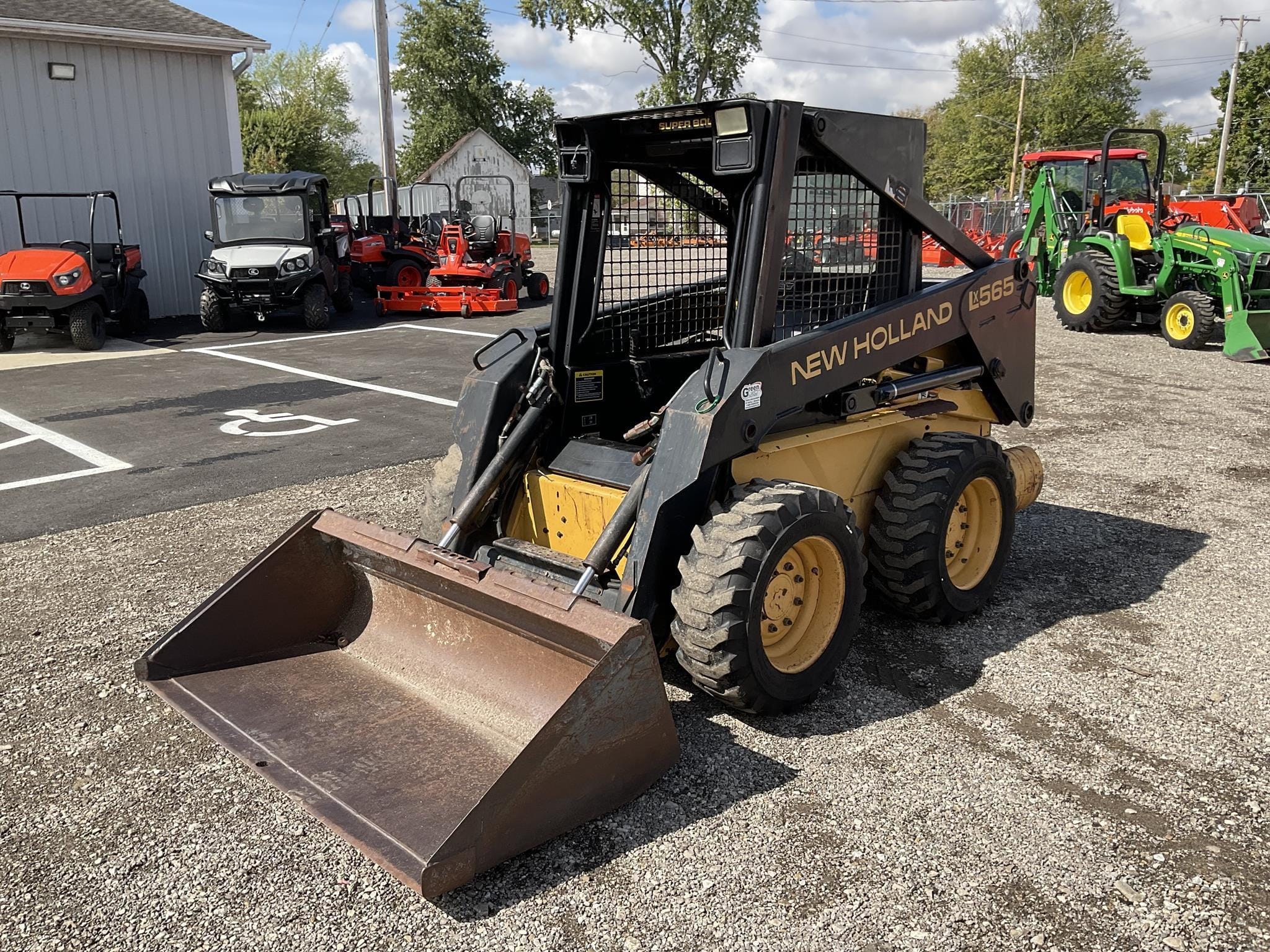 Main image New Holland LX565